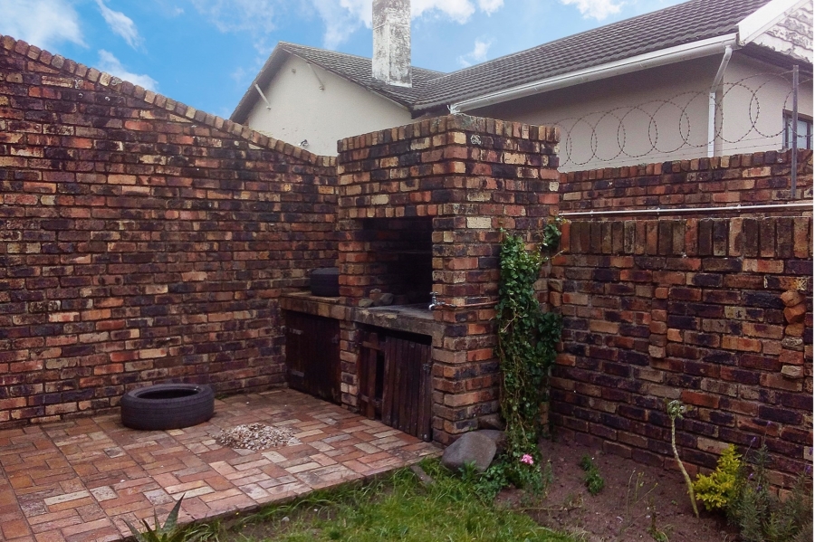 4 Bedroom Property for Sale in Southernwood Eastern Cape